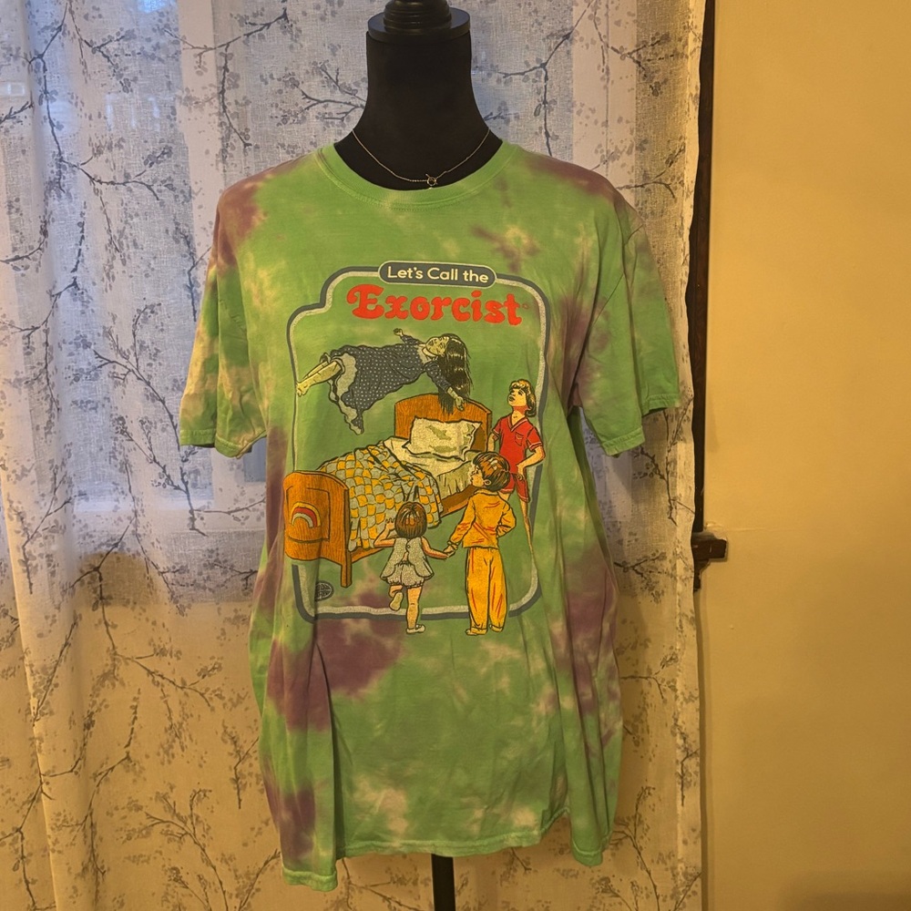 Hot Topic Black Matter Tie Dye Exorcist Tshirt in Size Large